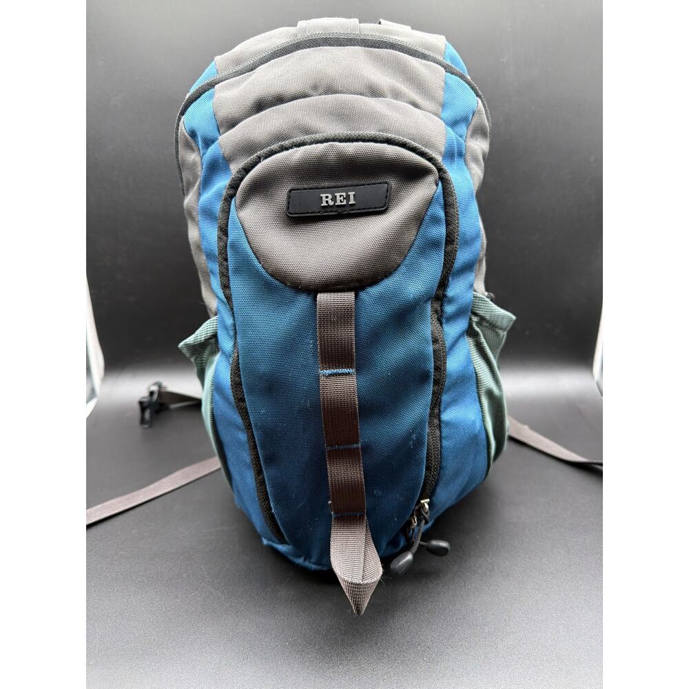 Vintage REI Hiking Backpack Blue Gray Daypack Camping Bag (Peeling Lining)
